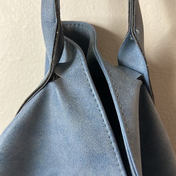 Saks Fifth Avenue Open Shopping Tote Faux Leather/Suede Blue Shoulder Bag 21x15 - Picture 10 of 13